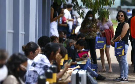 Prouni abre inscrições para bolsas de estudo no segundo semestre de 2026